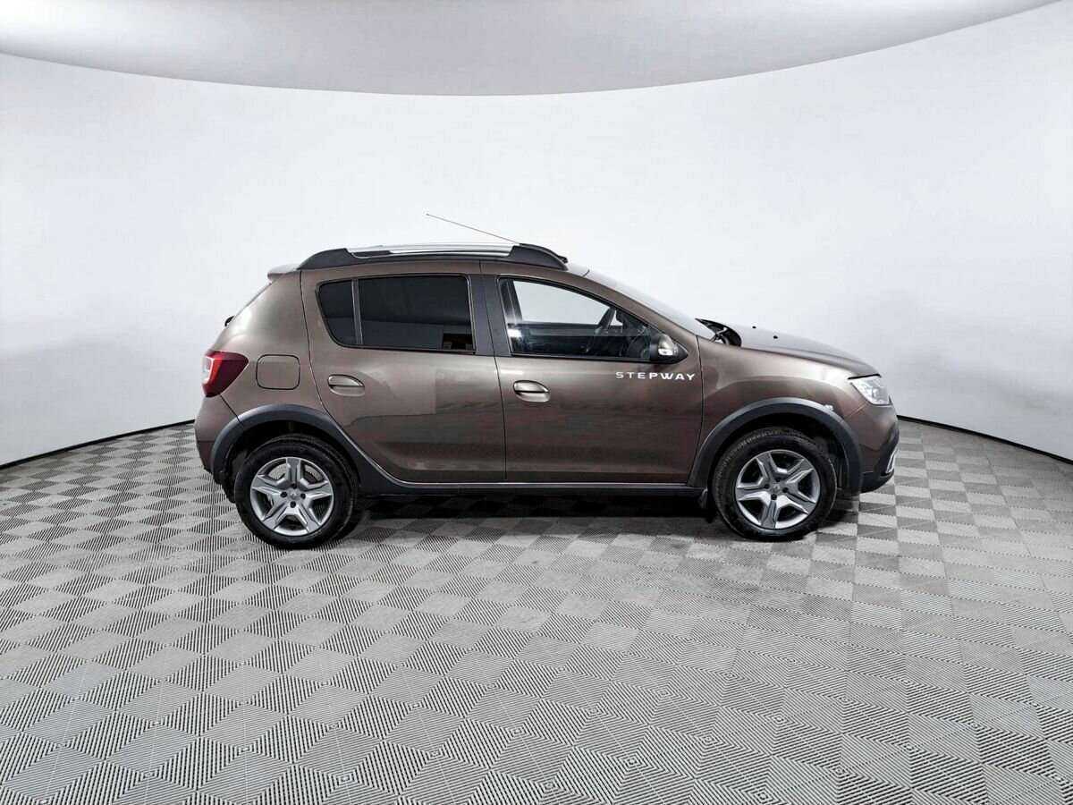 Купить Renault Sandero с пробегом. Фото: #3