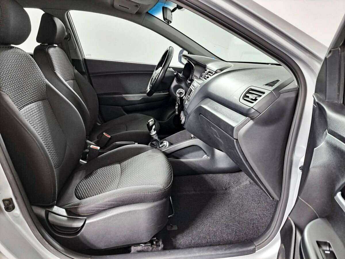 Купить Kia Rio с пробегом. Фото: #8
