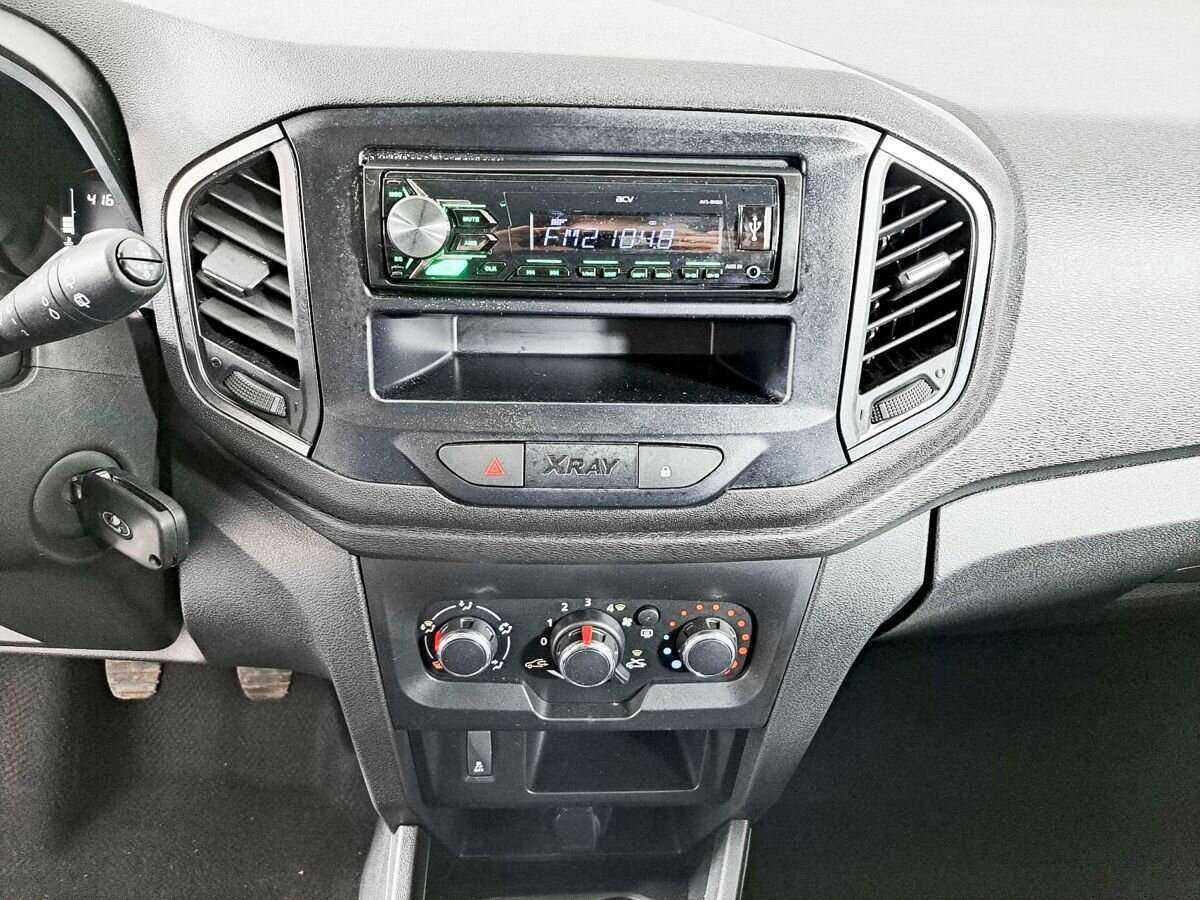 Купить Lada (ВАЗ) XRAY с пробегом. Фото: #12