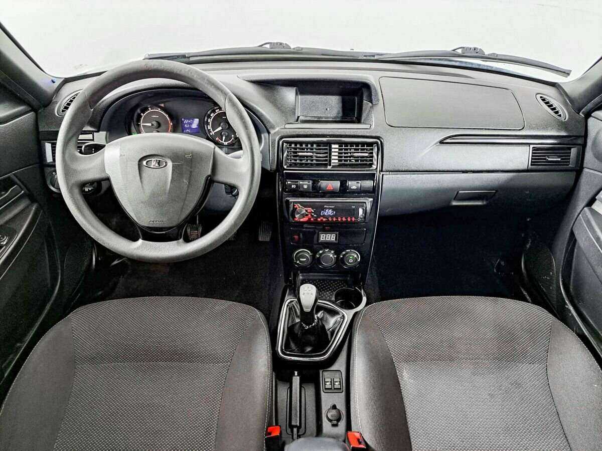 Купить Lada (ВАЗ) Priora с пробегом. Фото: #11