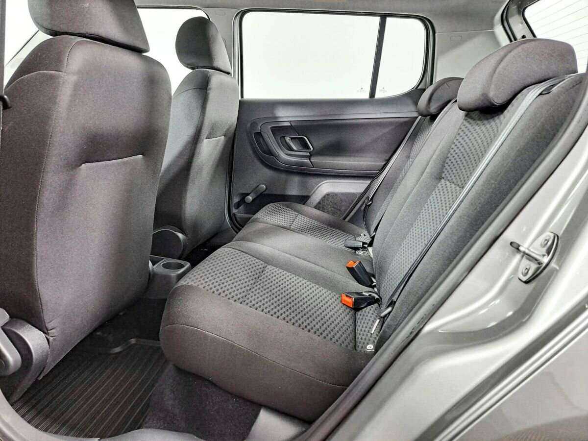 Купить Skoda Fabia с пробегом. Фото: #9