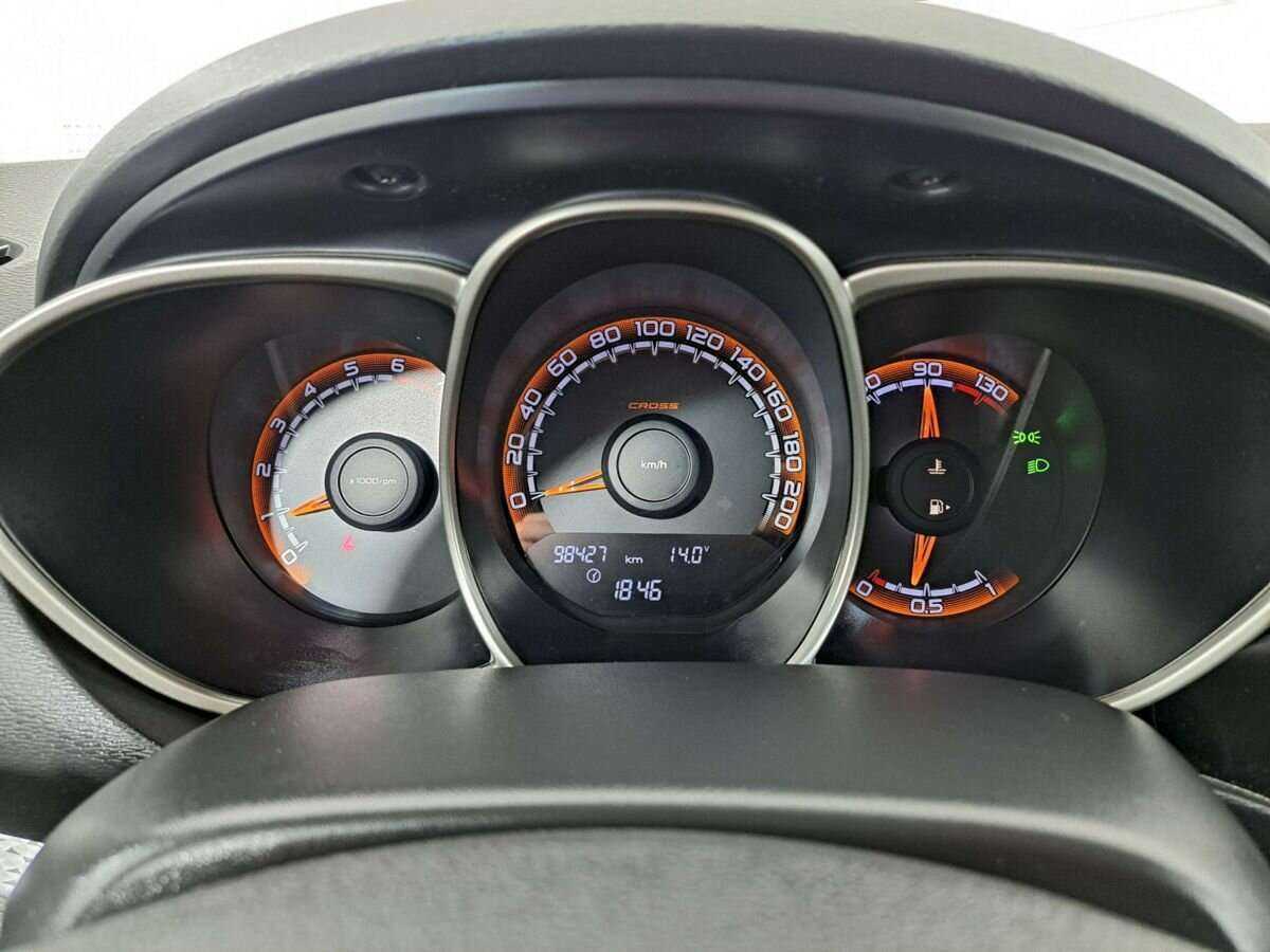 Купить Lada (ВАЗ) Vesta с пробегом. Фото: #10