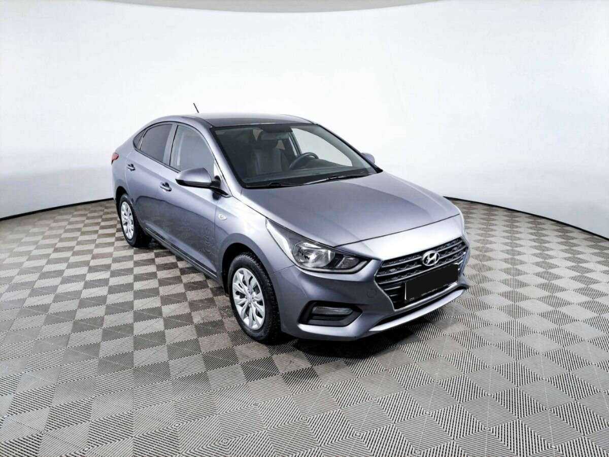 Купить Hyundai Solaris с пробегом. Фото: #2