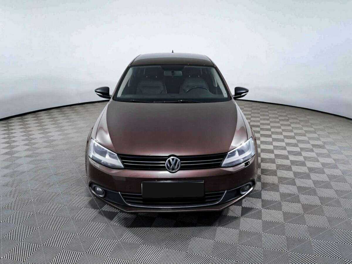 Купить Volkswagen Jetta с пробегом. Фото: #1