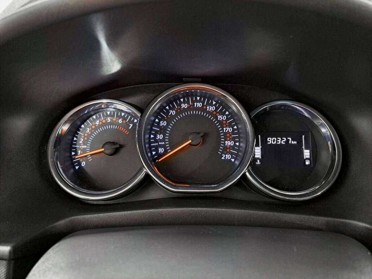 Купить Renault Logan с пробегом. Фото: #10