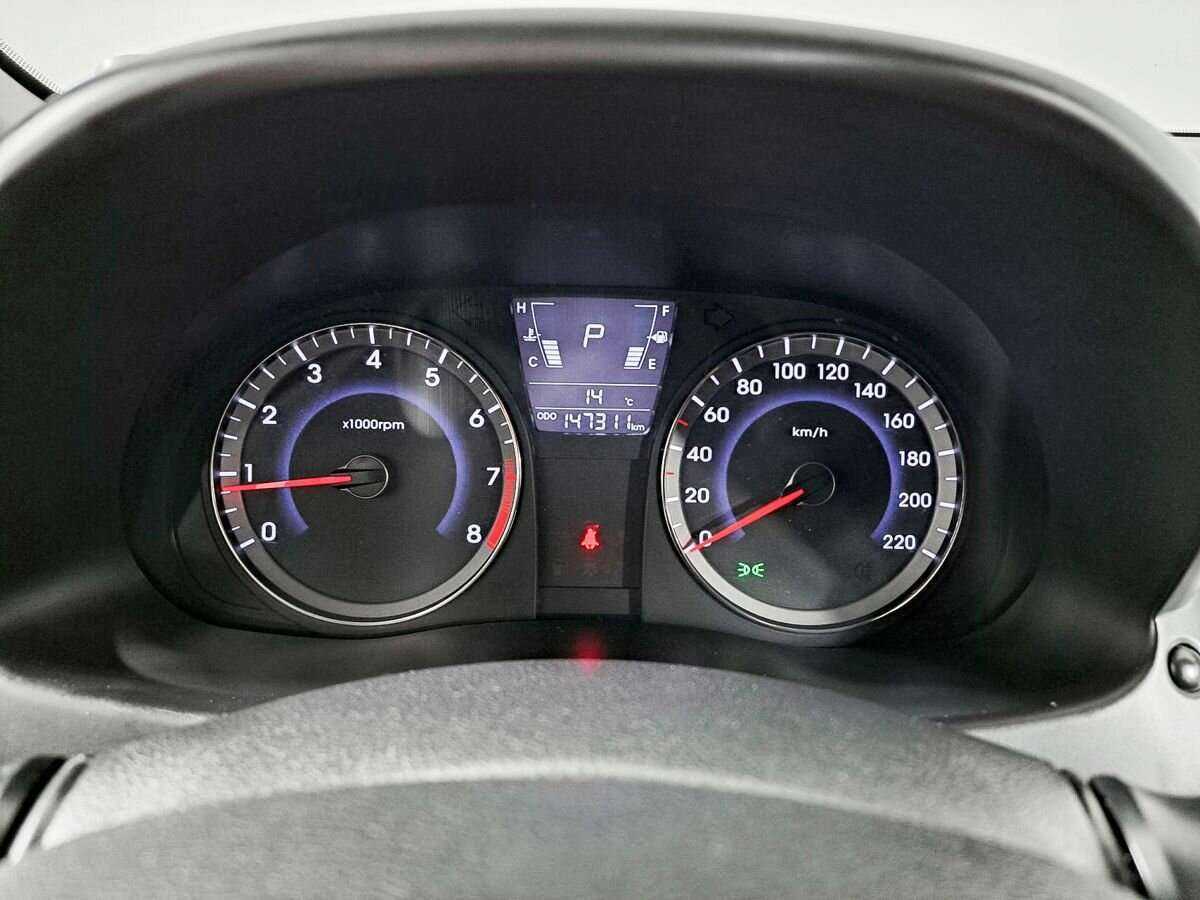 Купить Hyundai Solaris с пробегом. Фото: #12