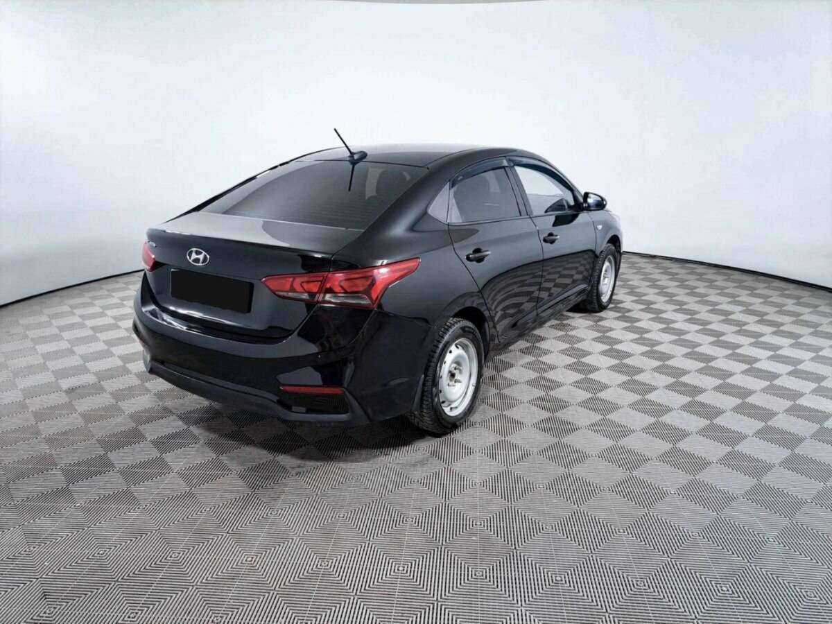 Купить Hyundai Solaris с пробегом. Фото: #4