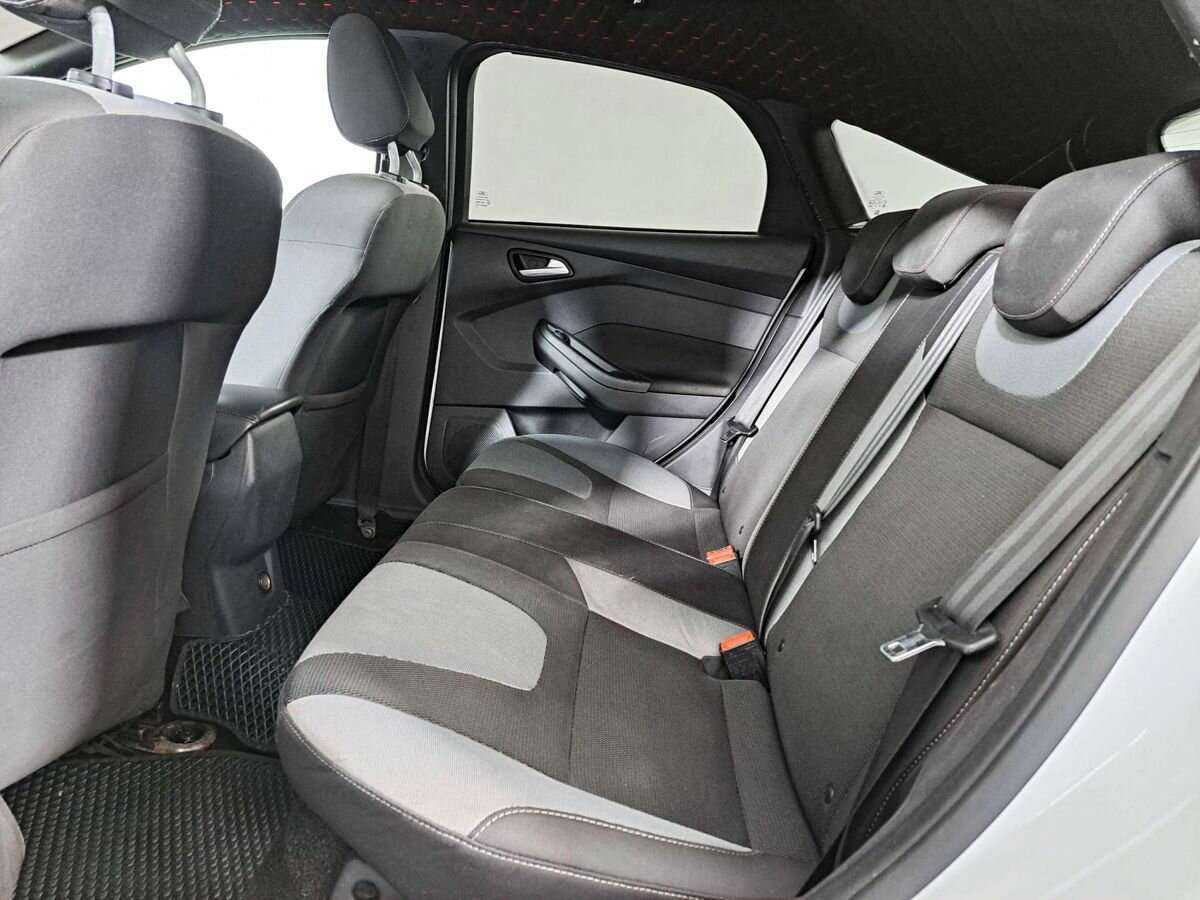 Купить Ford Focus с пробегом. Фото: #9
