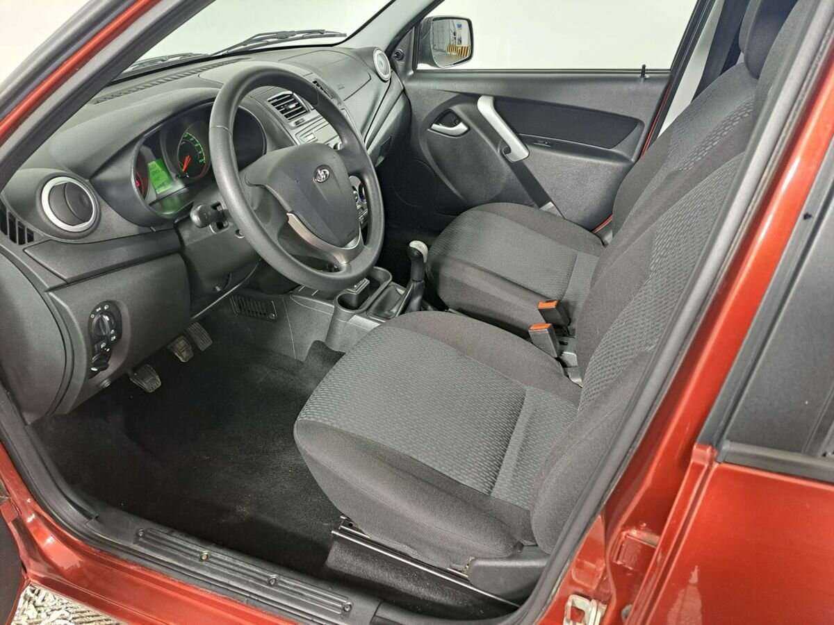 Купить Lada (ВАЗ) Kalina с пробегом. Фото: #13