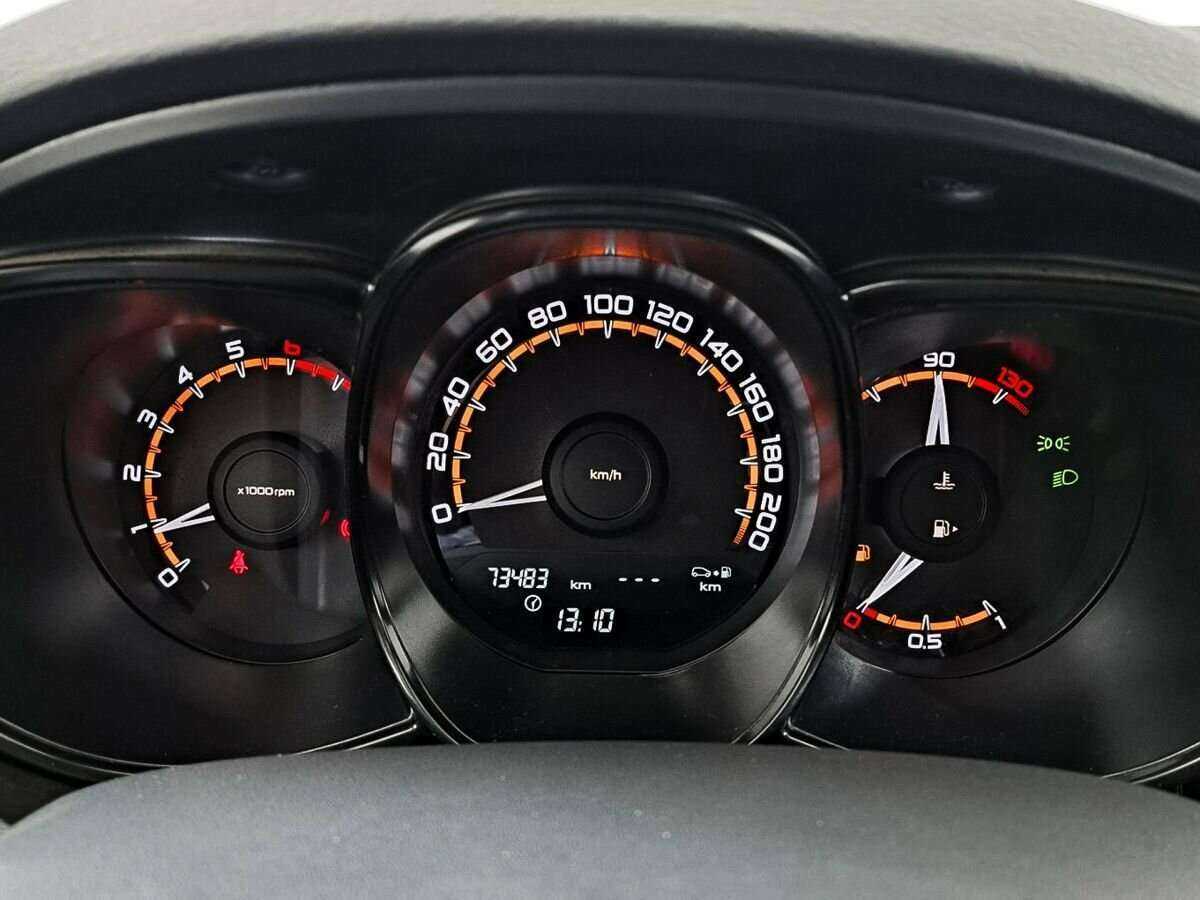 Купить Lada (ВАЗ) Vesta с пробегом. Фото: #7