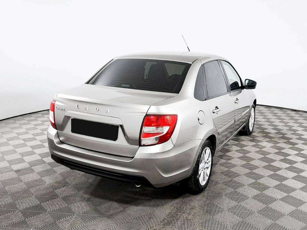 Купить Lada (ВАЗ) Granta с пробегом. Фото: #4