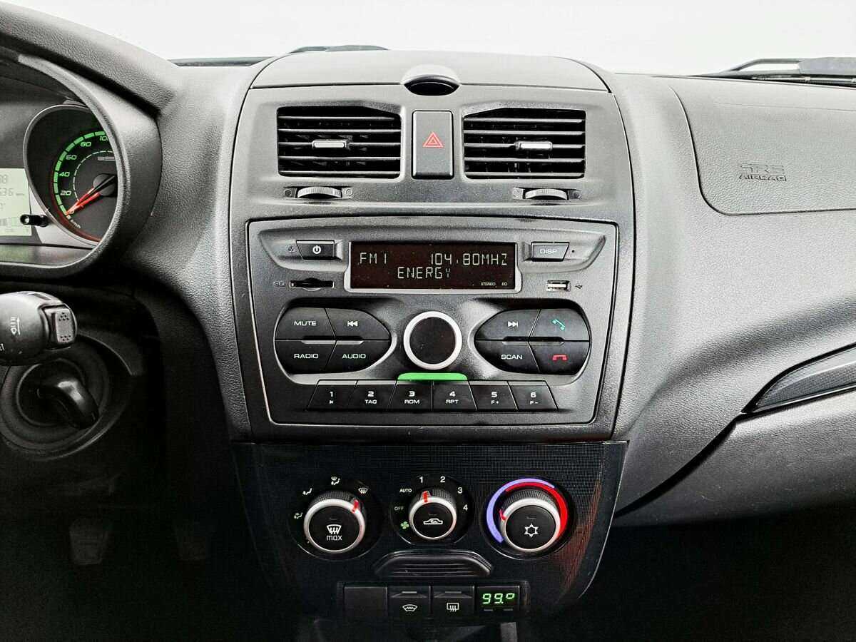 Купить Lada (ВАЗ) Kalina с пробегом. Фото: #12