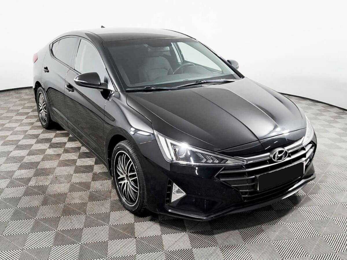 Купить Hyundai Elantra с пробегом. Фото: #1