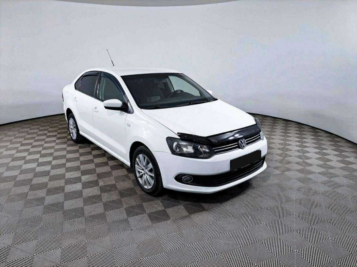Купить Volkswagen Polo с пробегом. Фото: #1