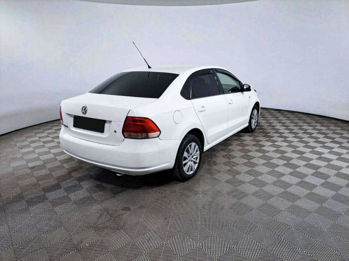 Купить Volkswagen Polo с пробегом. Фото: #3