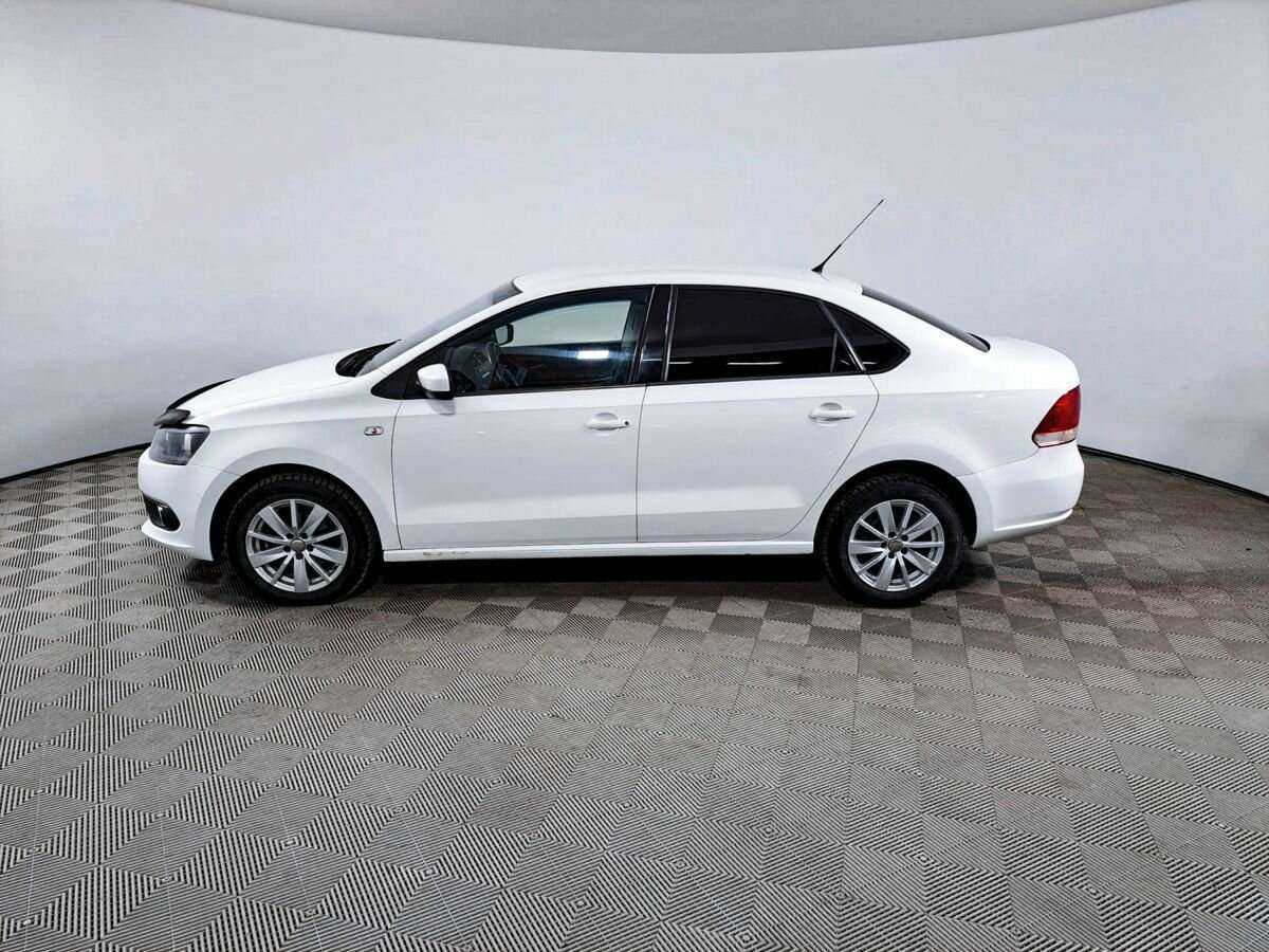 Купить Volkswagen Polo с пробегом. Фото: #6