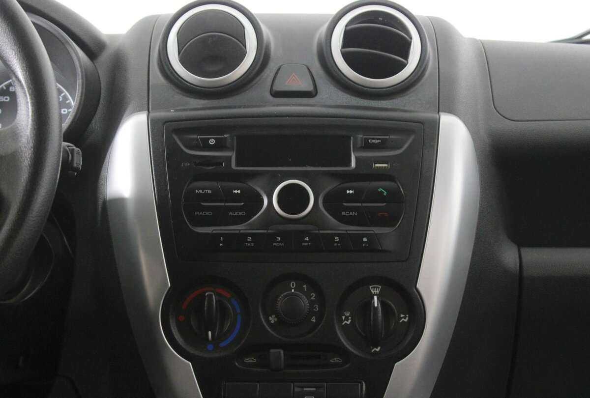 Купить Lada (ВАЗ) Granta с пробегом. Фото: #9