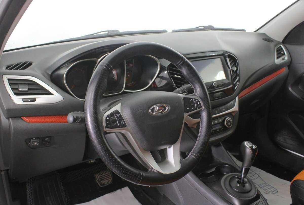 Купить Lada (ВАЗ) Vesta с пробегом. Фото: #10