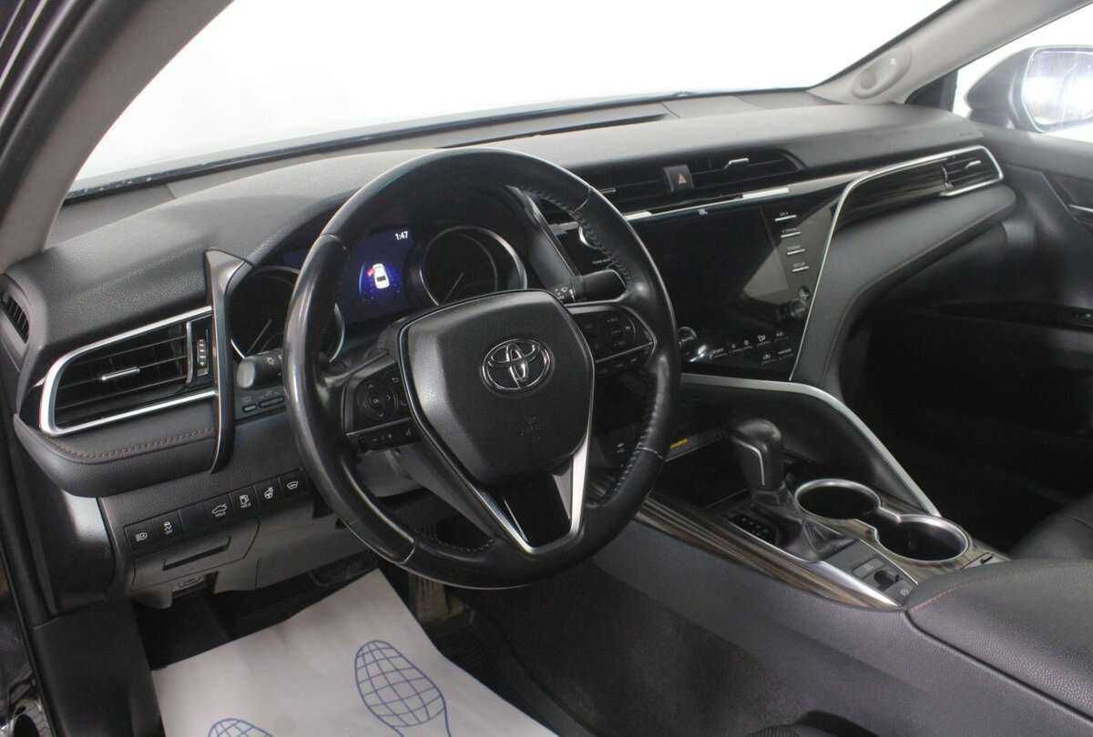 Купить Toyota Camry с пробегом. Фото: #12
