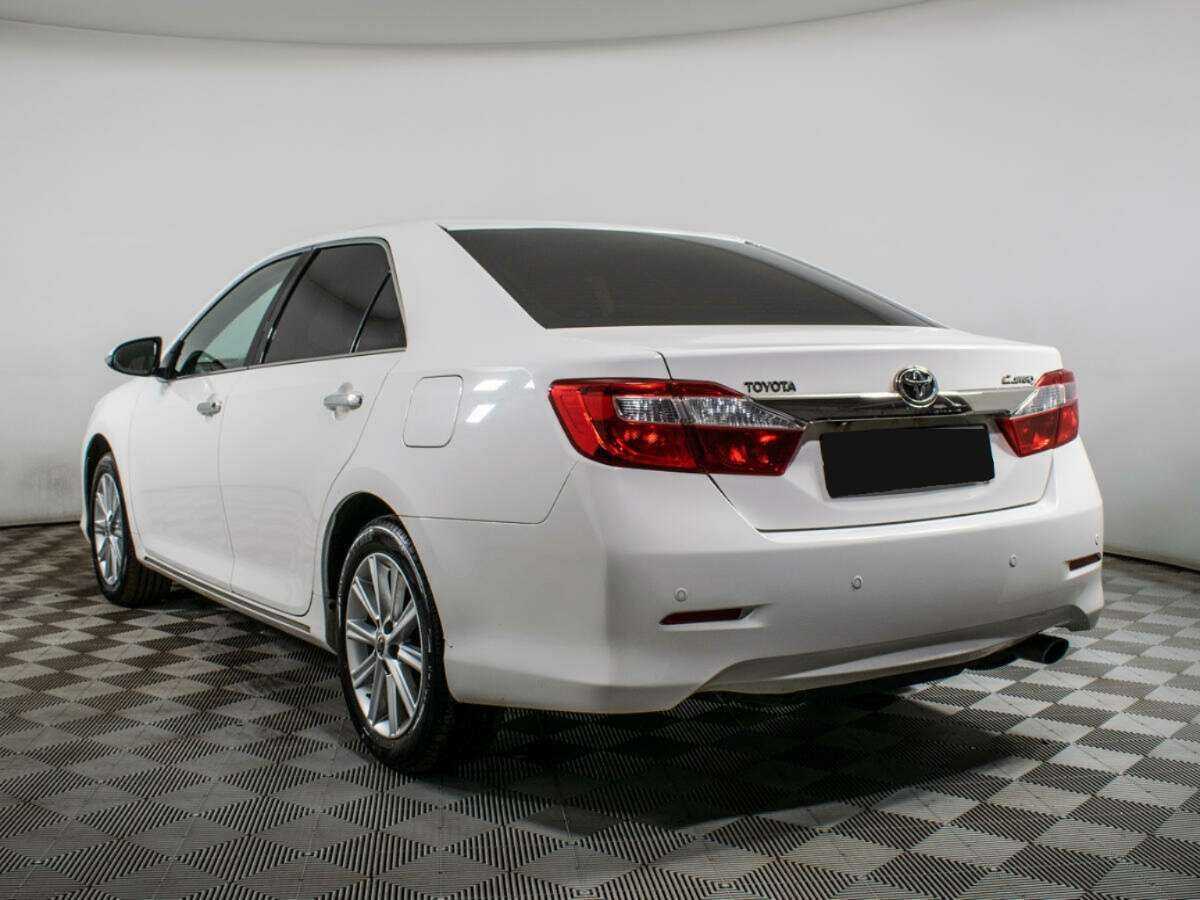 Купить Toyota Camry с пробегом. Фото: #6