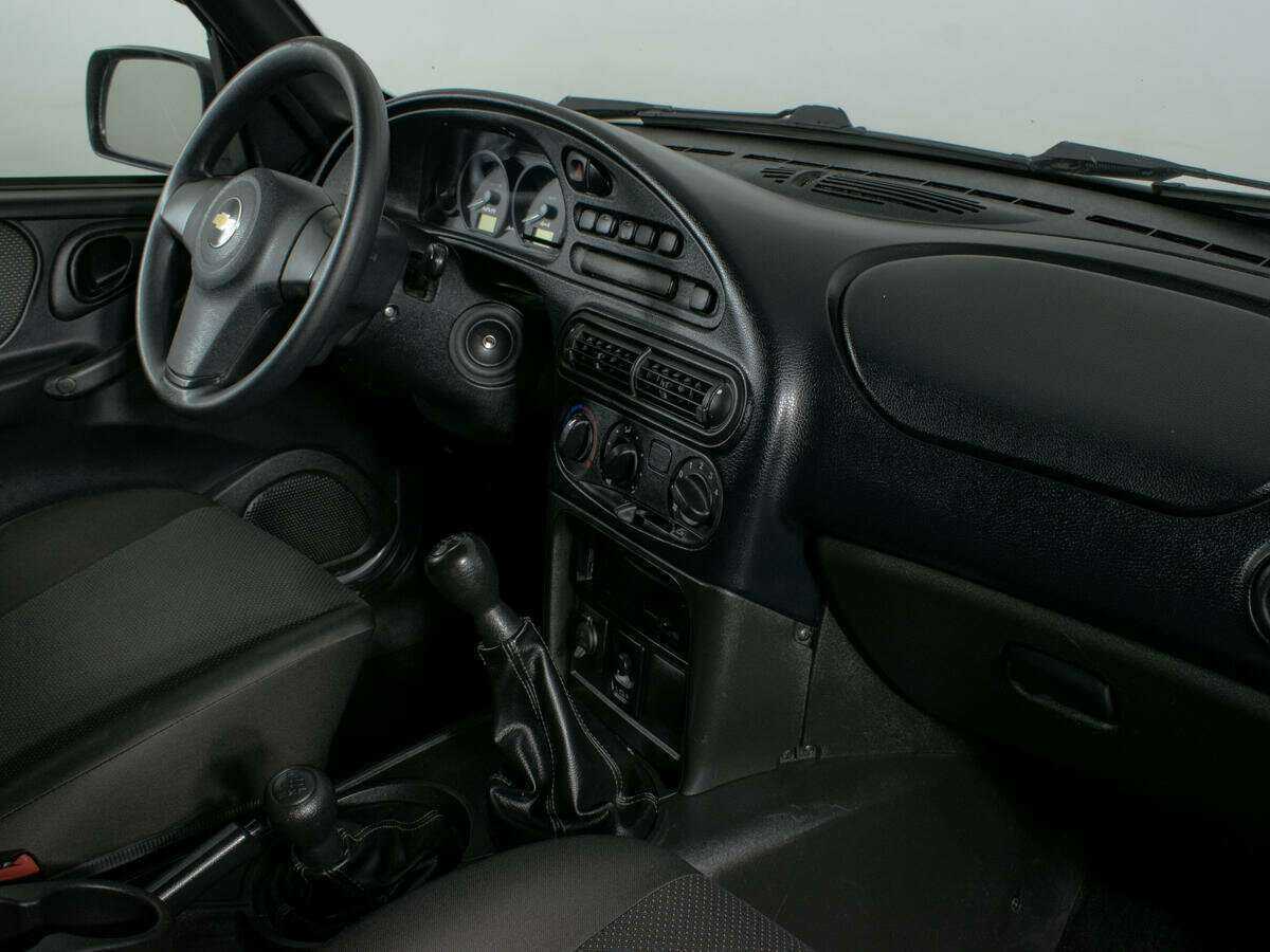 Купить Chevrolet Niva с пробегом. Фото: #6