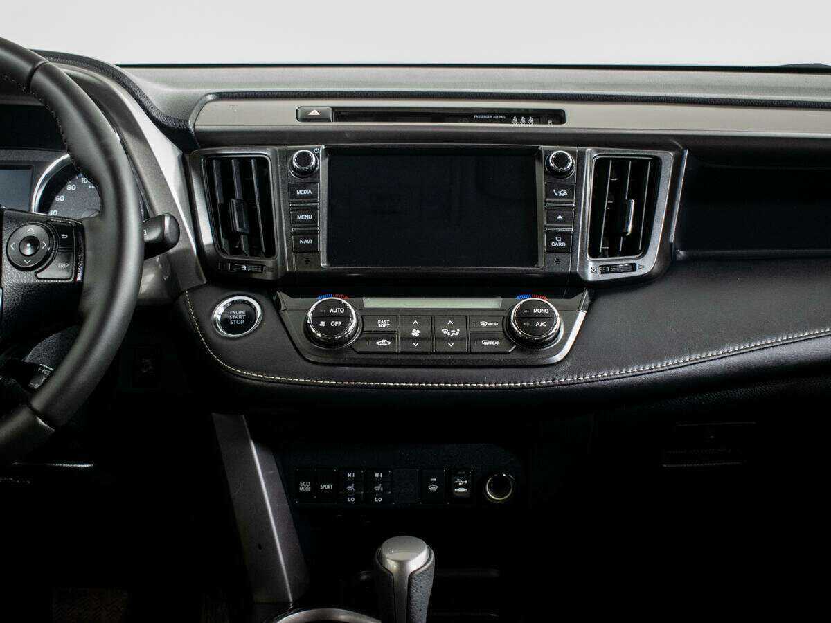 Купить Toyota RAV4 с пробегом. Фото: #8