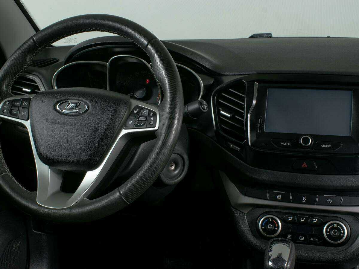 Купить Lada (ВАЗ) Vesta с пробегом. Фото: #7