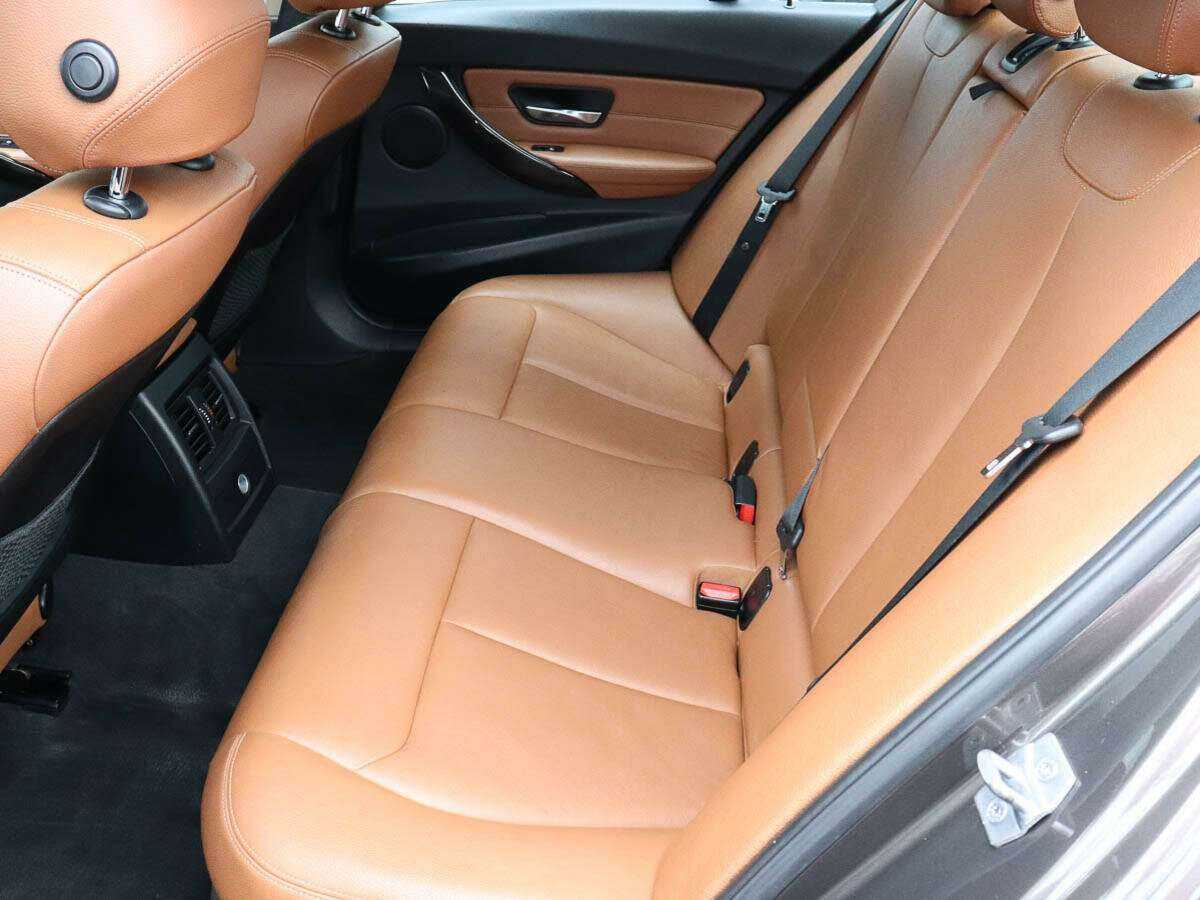 Купить BMW 3 серии с пробегом. Фото: #6