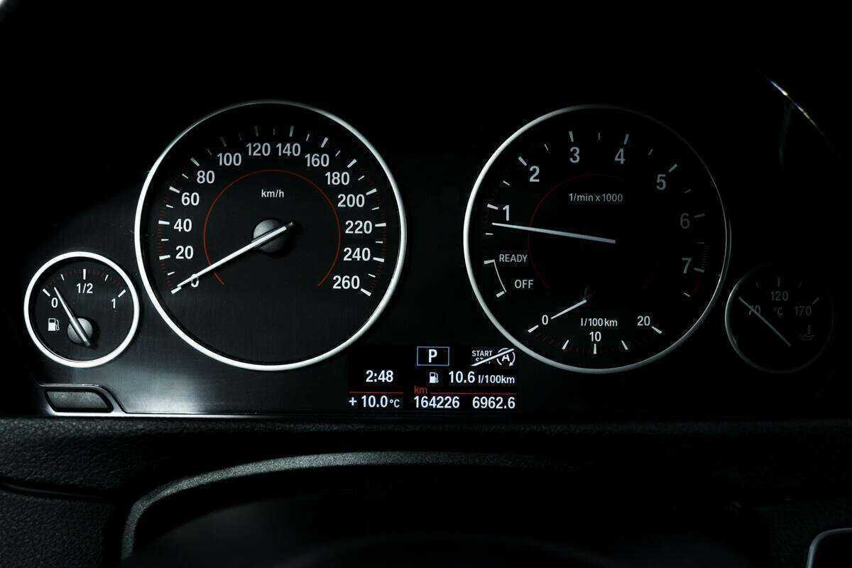 Купить BMW 3 серии с пробегом. Фото: #9