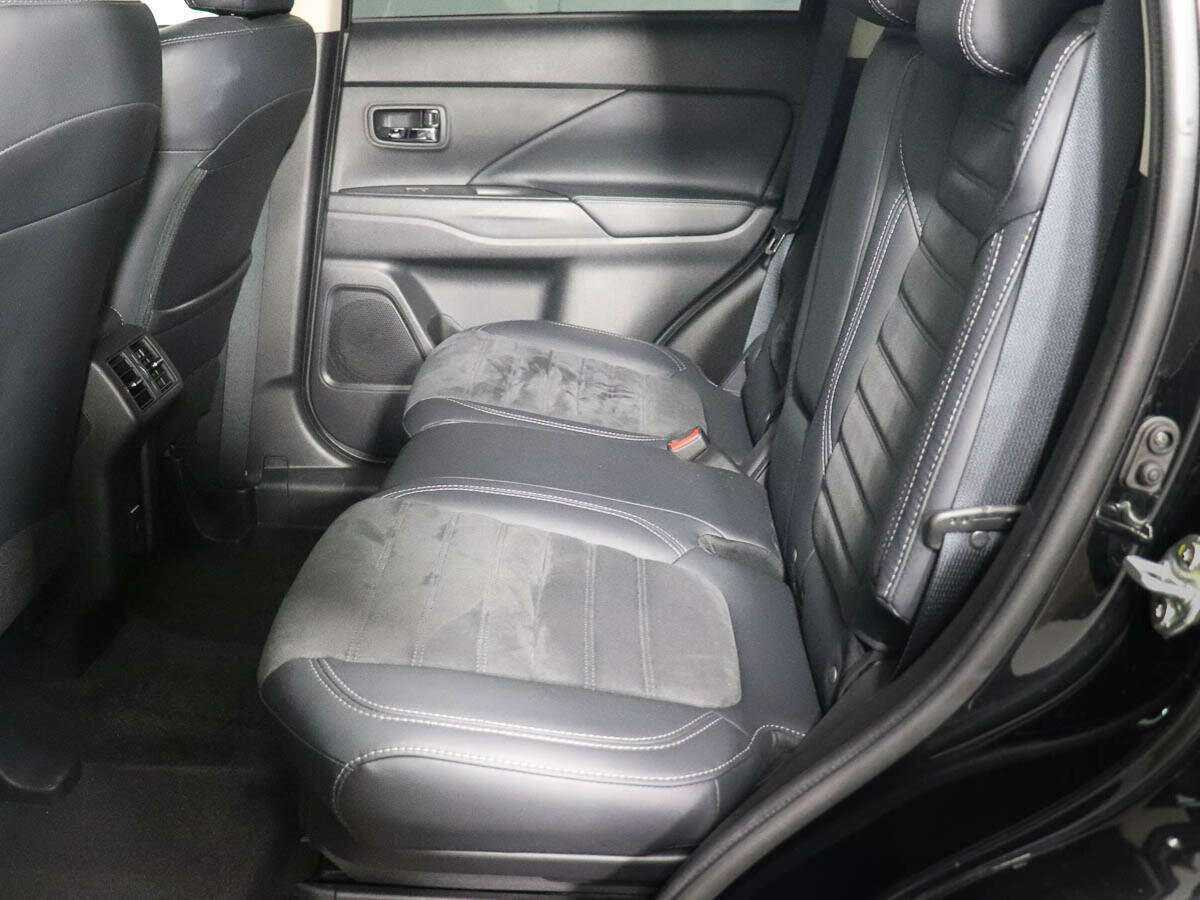 Купить Mitsubishi Outlander с пробегом. Фото: #7