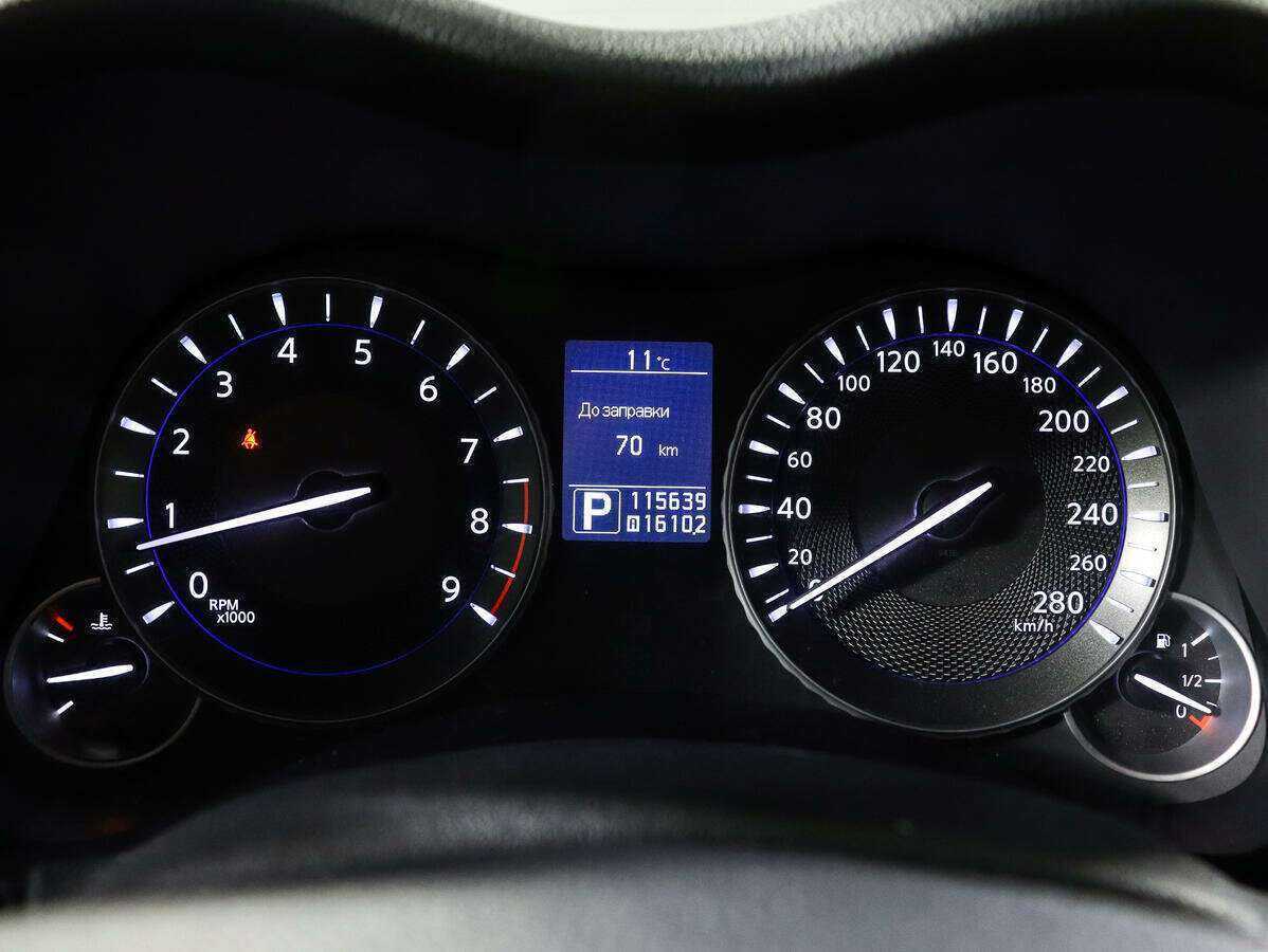 Купить Infiniti Q70 с пробегом. Фото: #5