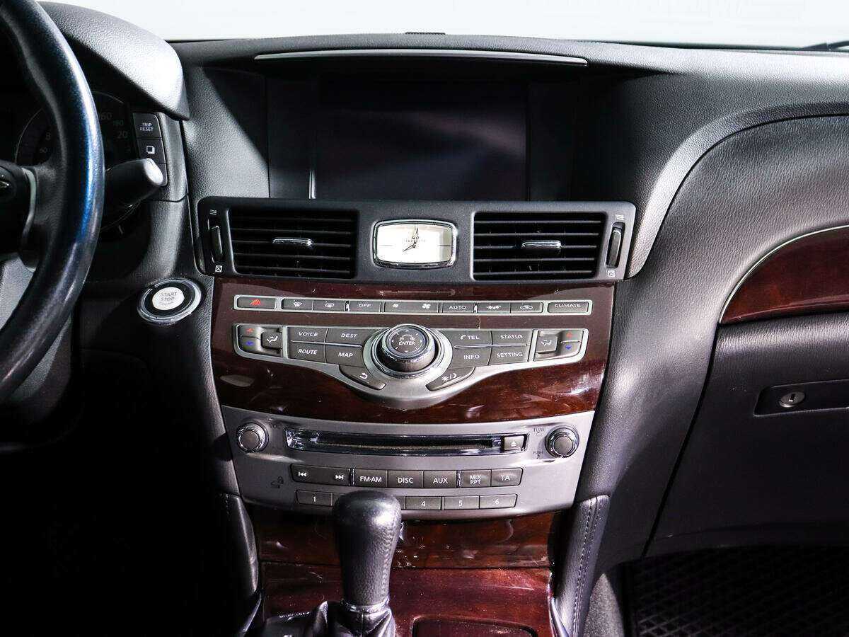 Купить Infiniti Q70 с пробегом. Фото: #7