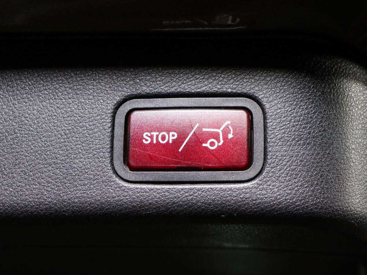 Купить Mercedes-Benz M-Класс с пробегом. Фото: #14