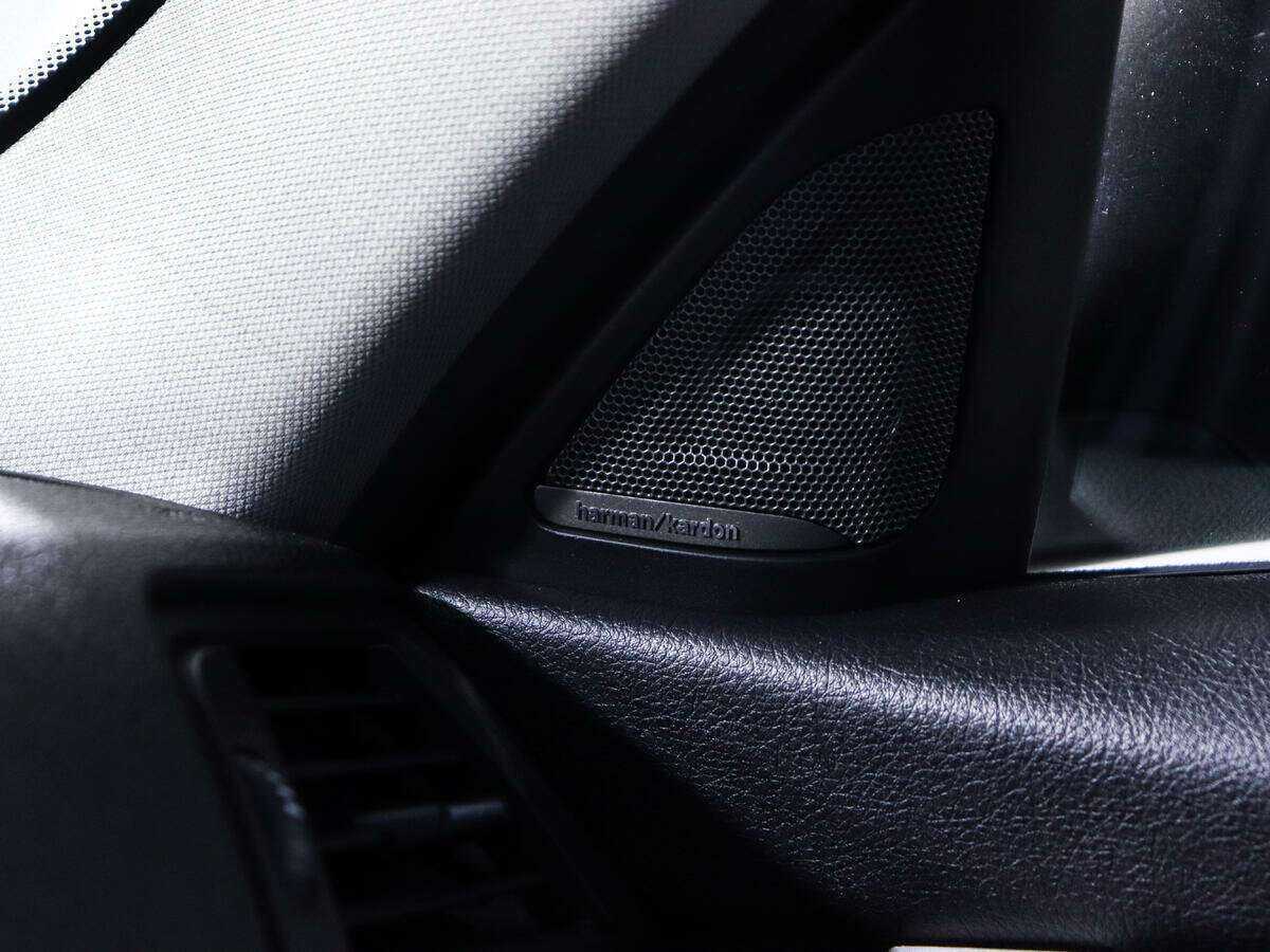 Купить BMW 3 серии с пробегом. Фото: #12