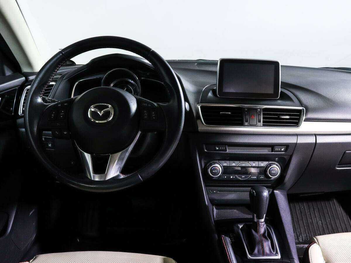 Купить Mazda 3 с пробегом. Фото: #9