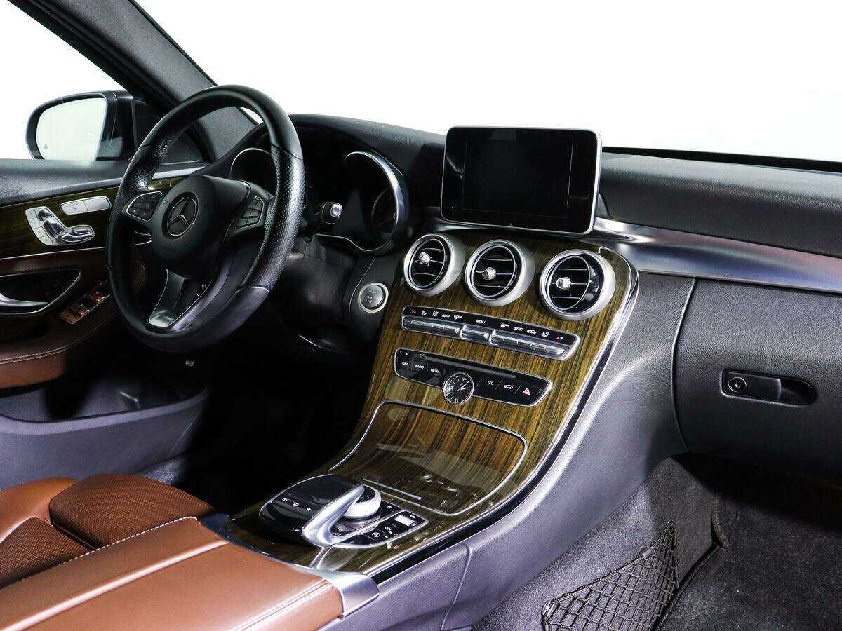 Купить Mercedes-Benz C-Класс с пробегом. Фото: #6