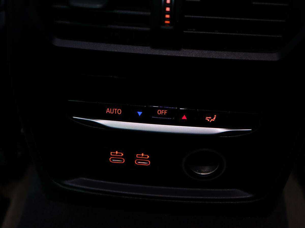 Купить BMW 3 серии с пробегом. Фото: #13