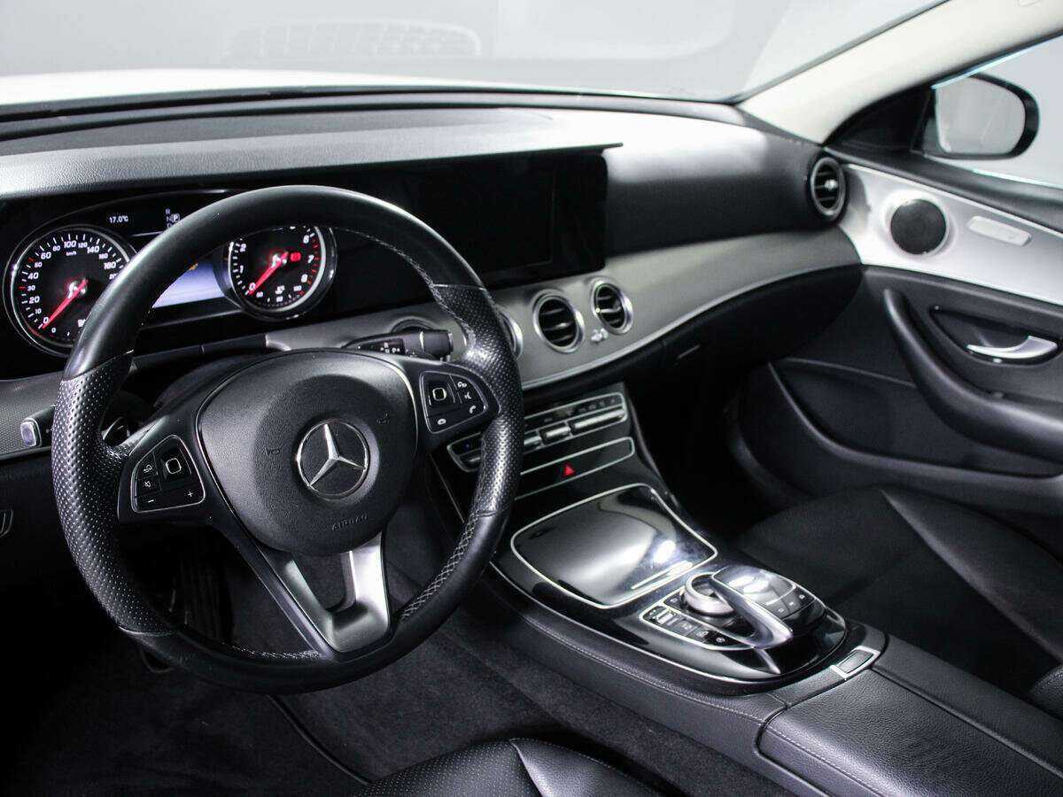 Купить Mercedes-Benz E-Класс с пробегом. Фото: #13