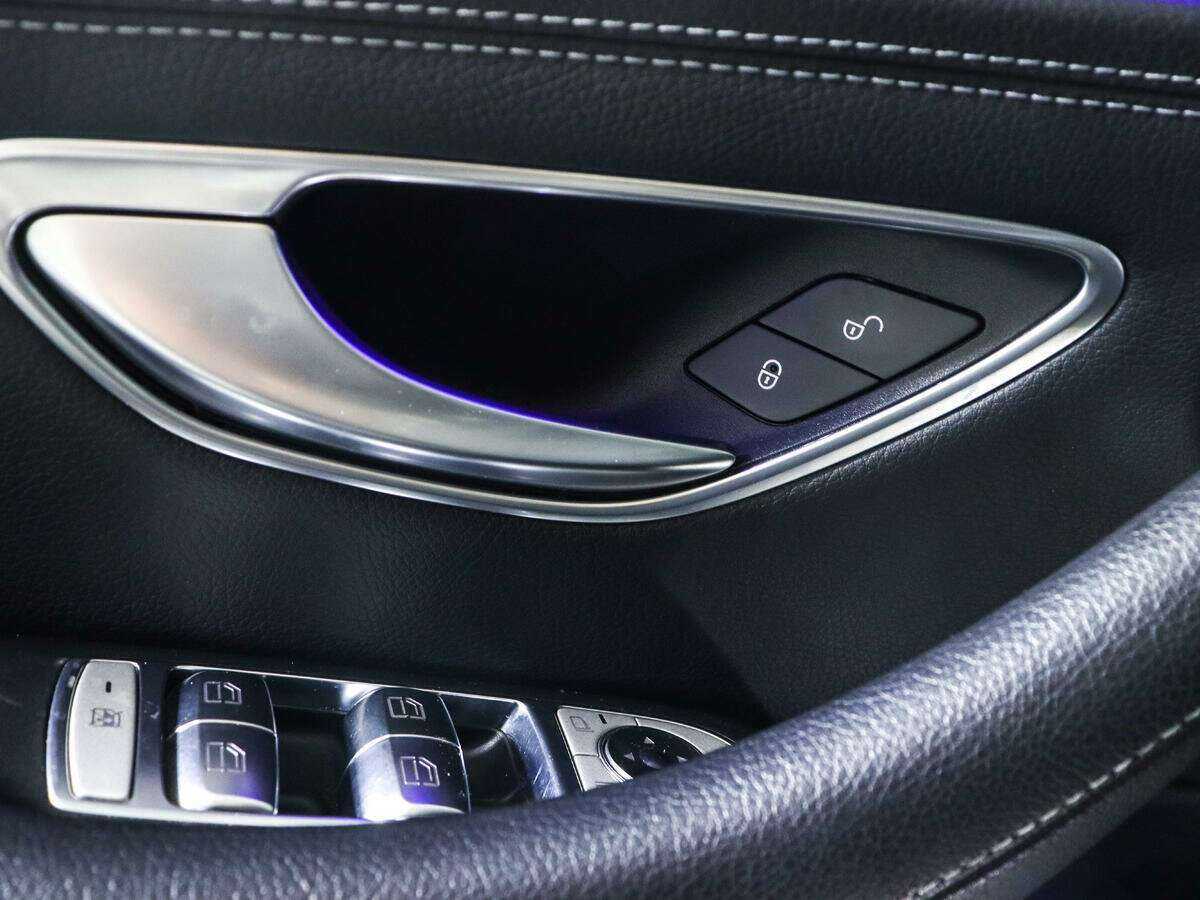 Купить Mercedes-Benz E-Класс с пробегом. Фото: #22