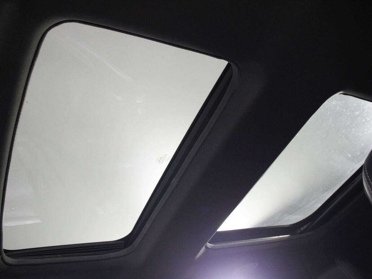 Купить Ford Explorer с пробегом. Фото: #22