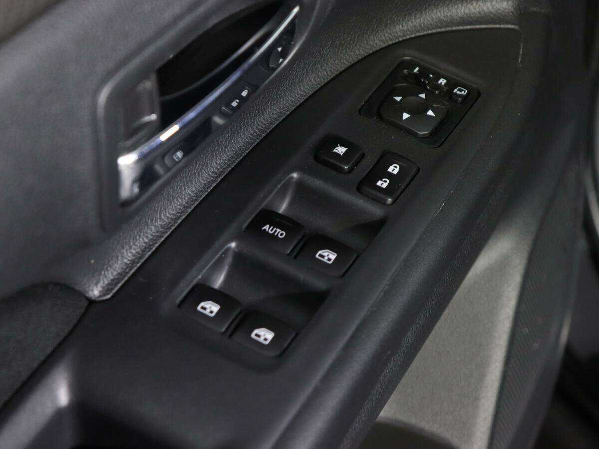 Купить Mitsubishi Outlander с пробегом. Фото: #15