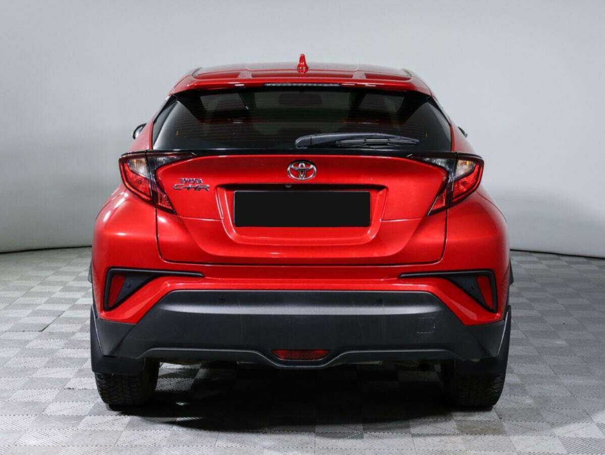 Купить Toyota C-HR с пробегом. Фото: #4