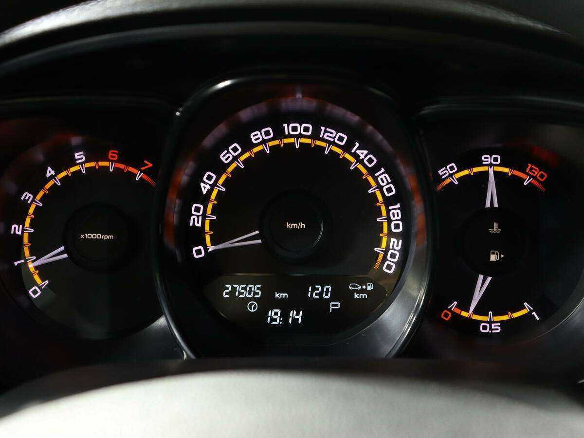 Купить Lada (ВАЗ) Vesta с пробегом. Фото: #9