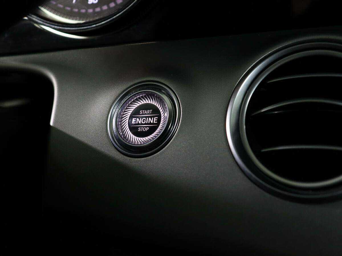 Купить Mercedes-Benz E-Класс с пробегом. Фото: #19