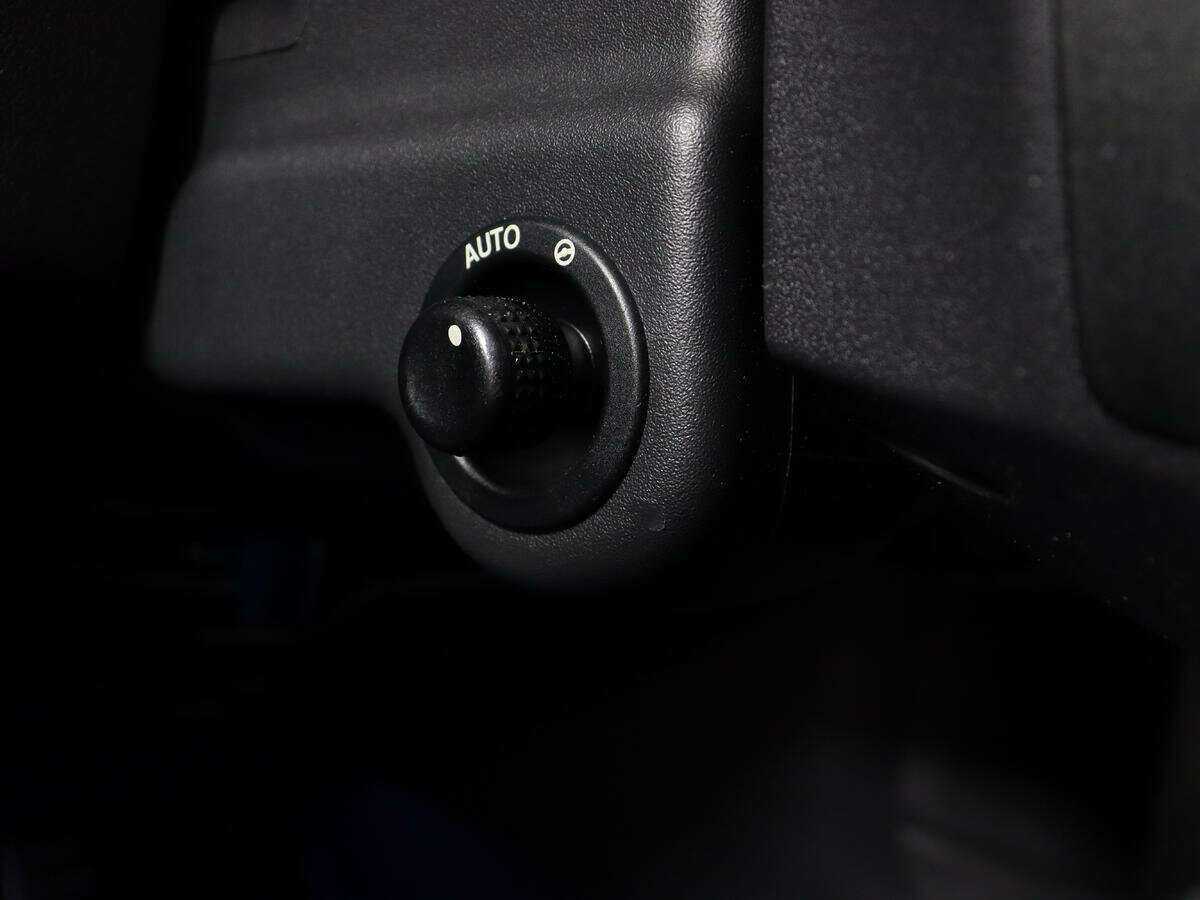 Купить Land Rover Discovery с пробегом. Фото: #20