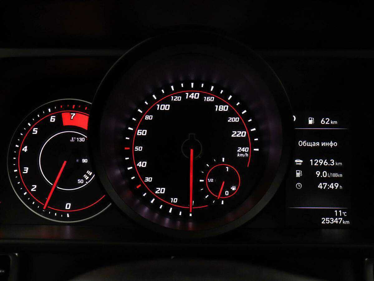 Купить Hyundai Elantra с пробегом. Фото: #11