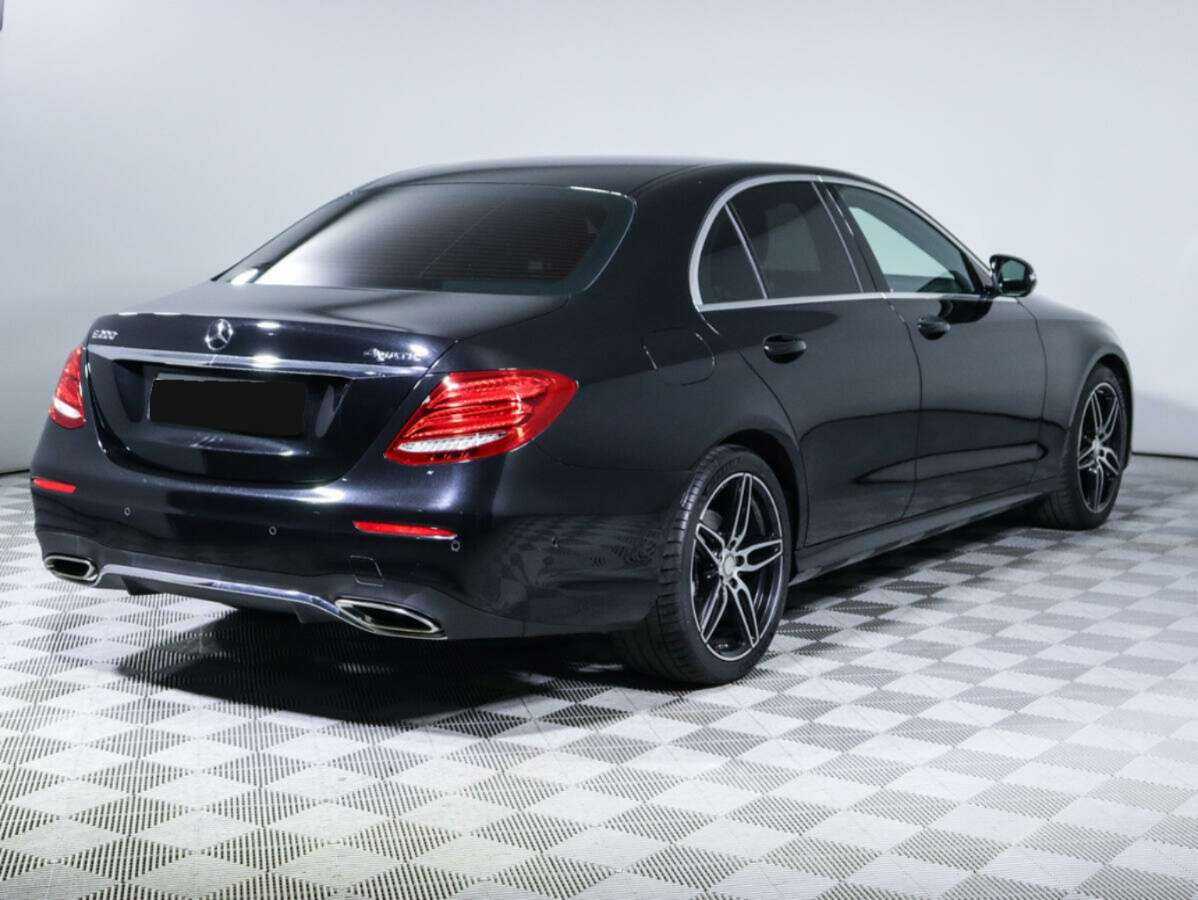 Купить Mercedes-Benz E-Класс с пробегом. Фото: #3