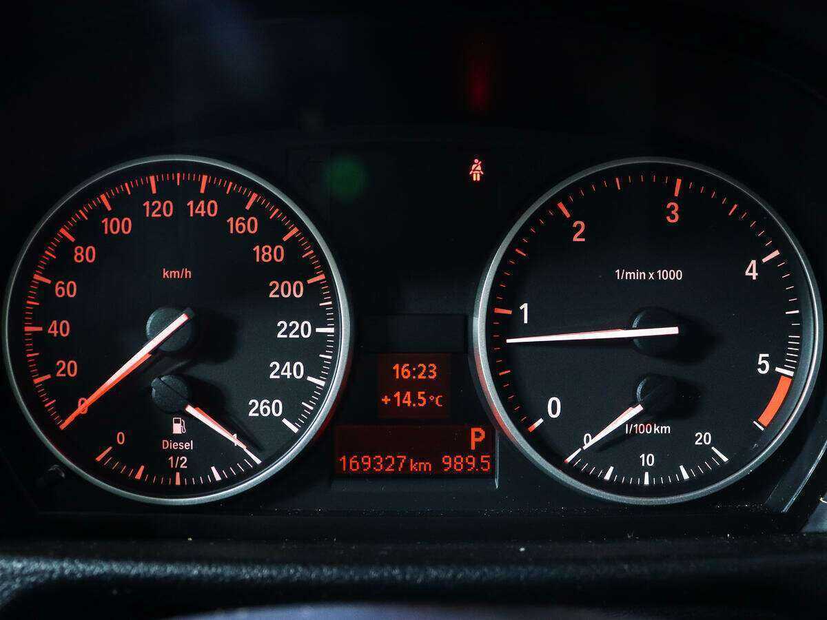 Купить BMW X1 с пробегом. Фото: #10