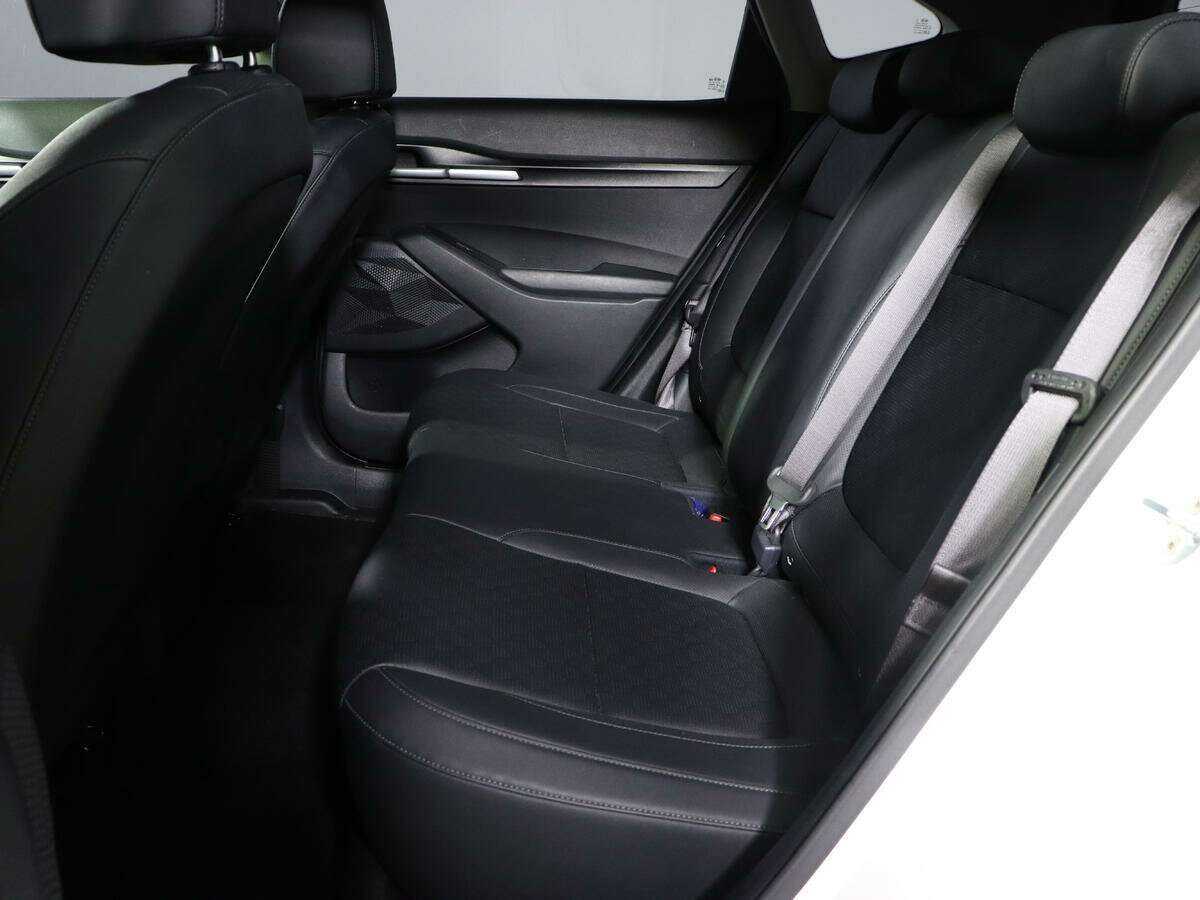 Купить Kia Seltos с пробегом. Фото: #7