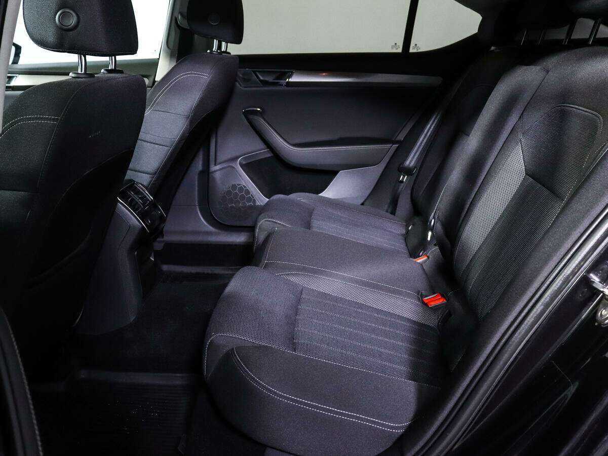 Купить Skoda Superb с пробегом. Фото: #8